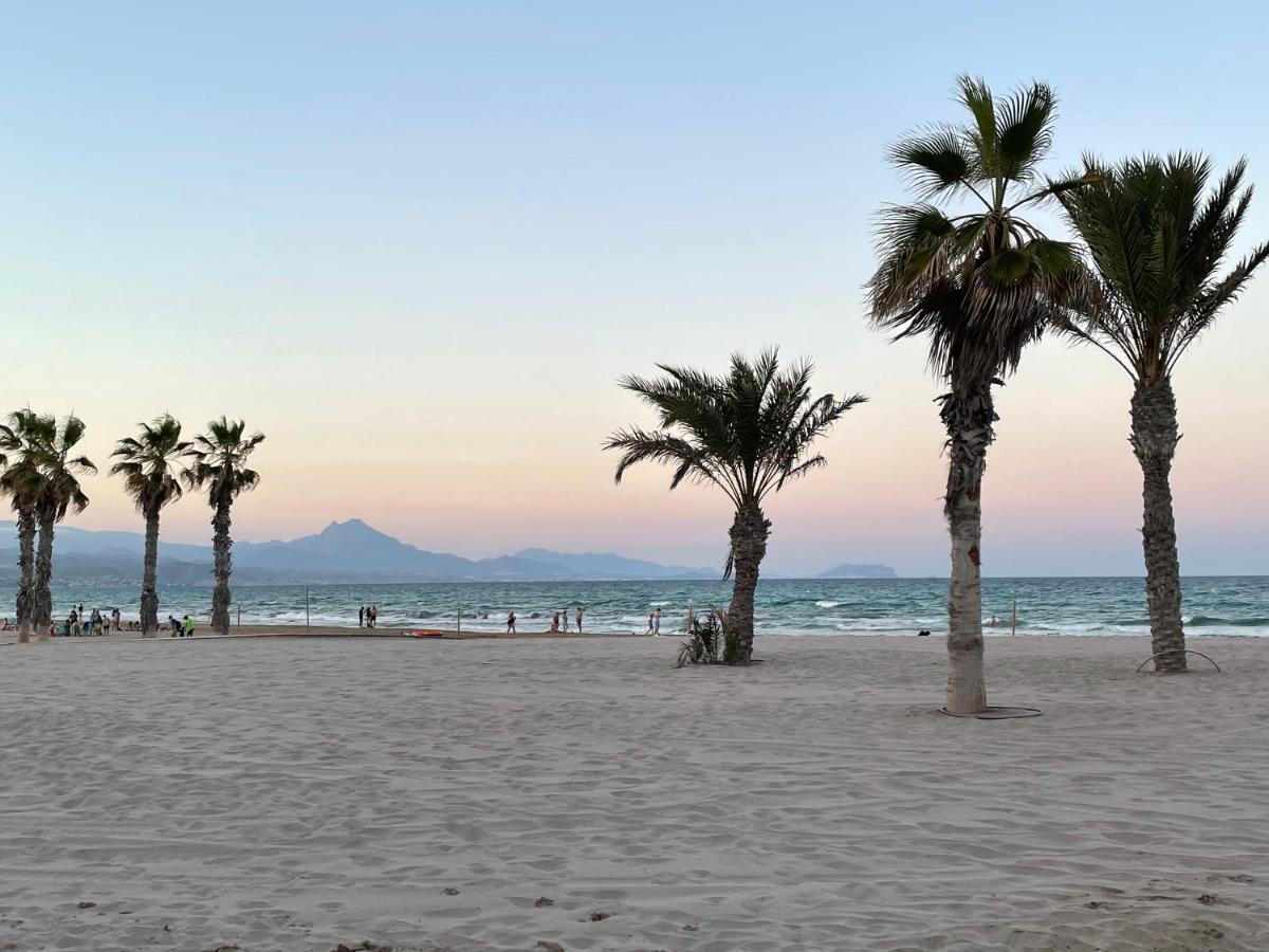 Villamarco Beach Home At Playa San Juan - Muchavista لقنت المظهر الخارجي الصورة